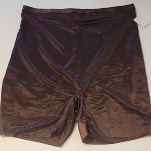 SKIMS SATIN SHAPER SHORTS  SIZE 4X